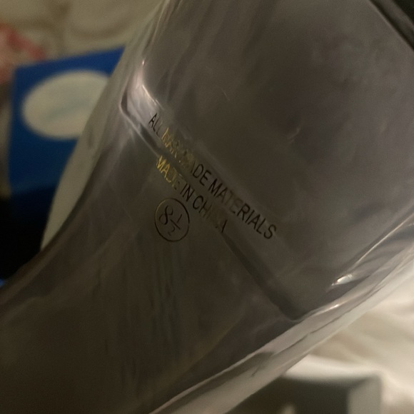 SHIEK PLATFORM STILETTOS - Picture 3 of 4